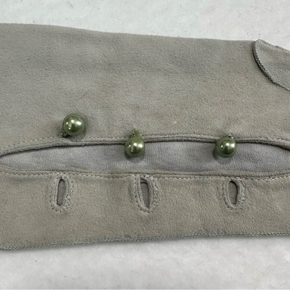 Industria Argentina Dafnis Suede Opera Gloves w/Buttons - Picture 8 of 15